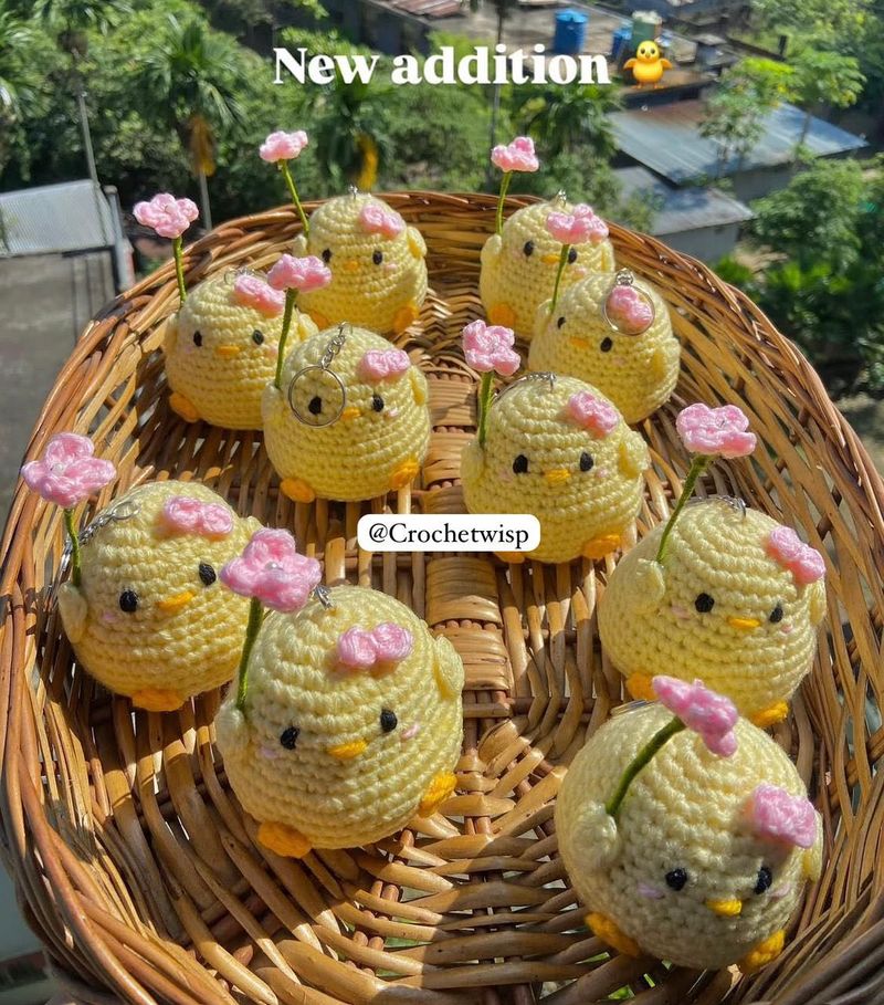 Adorable Crocheted Chick Keychain(1 piece)