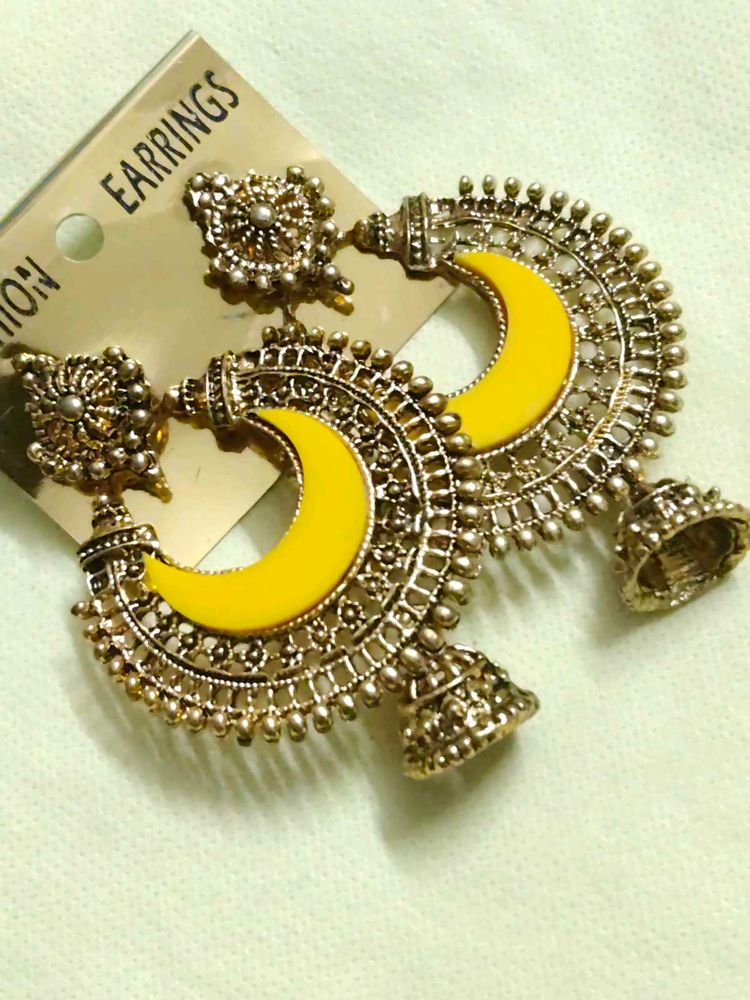 chaand Bali Jhumka Earrings