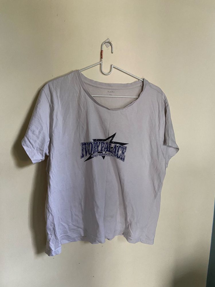 IVORY PALACE Graphic T-Shirt