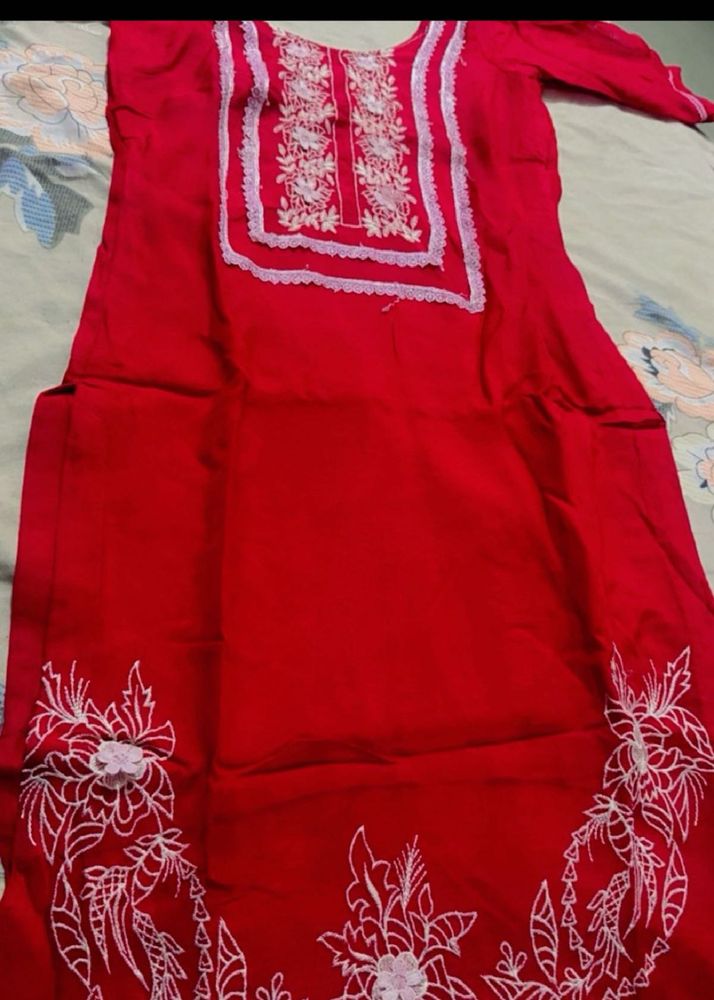 Elegant pink Kurta with White Embroidery