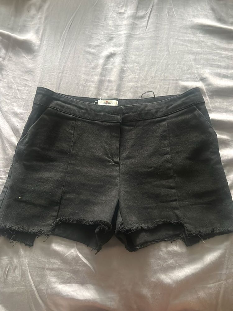 jet black denim shorts