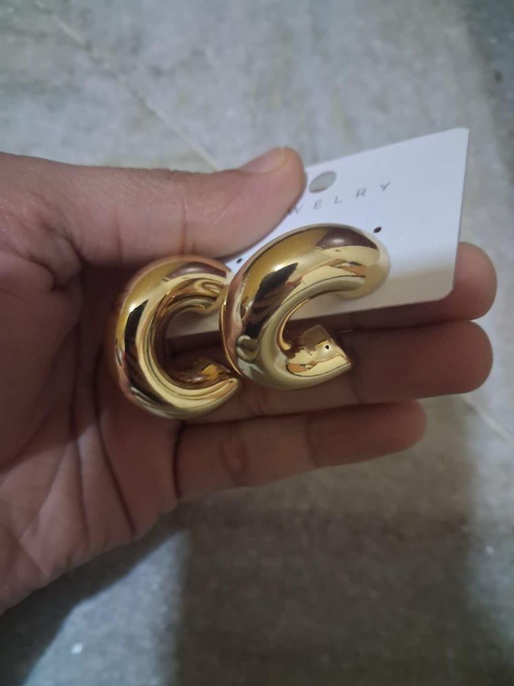 Chunky Gold Hoop Earrings