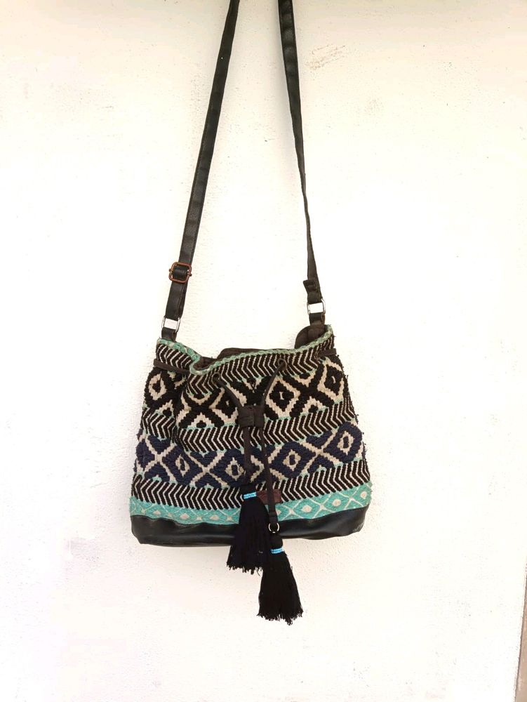 Astrid Noodle Bag 👜