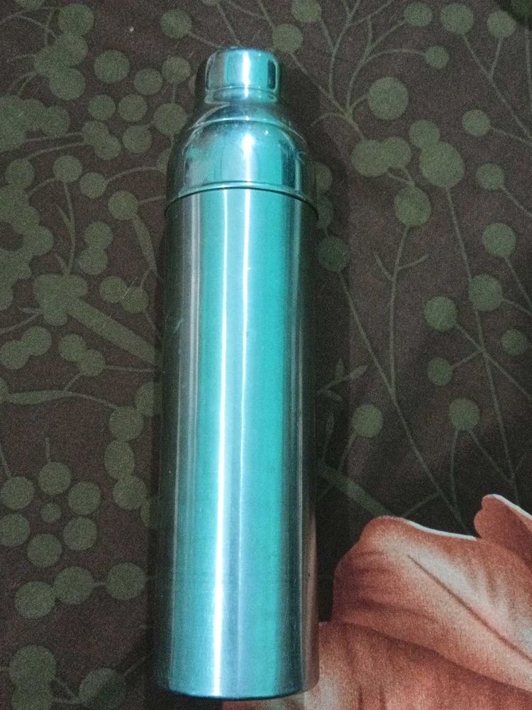 Retro Stainless Steel Cocktail Shaker