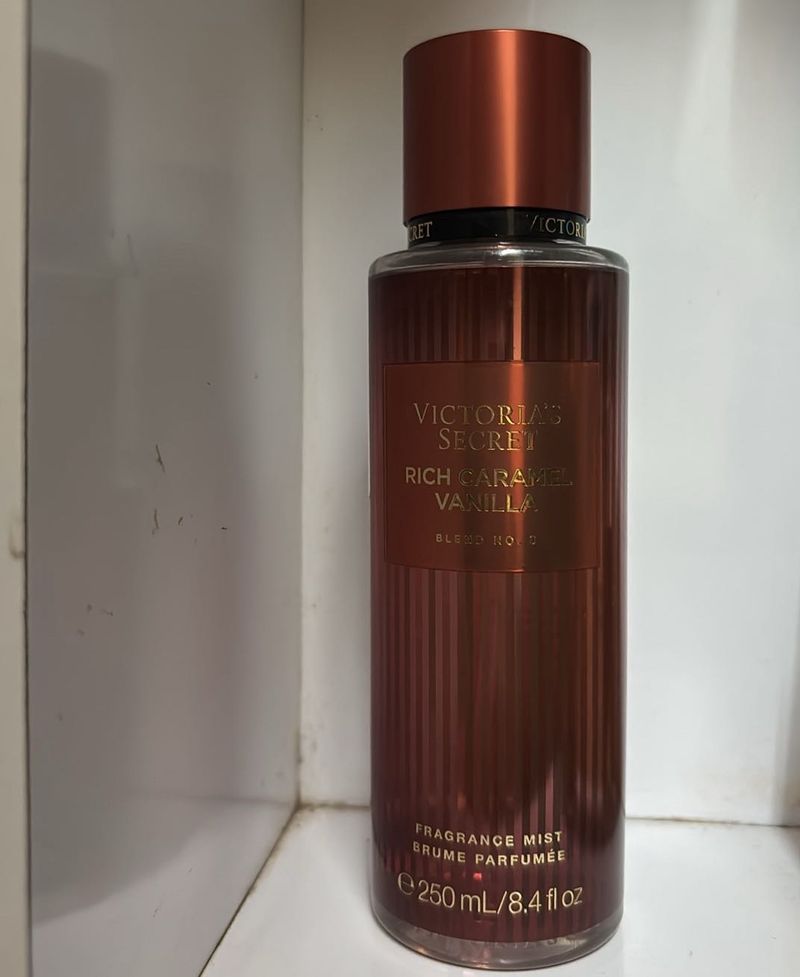 Victoria's Secret Rich Caramel Vanilla mist