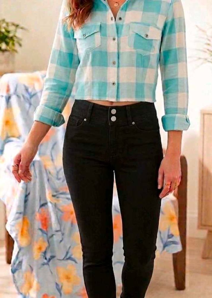 Black  Jeans with short top