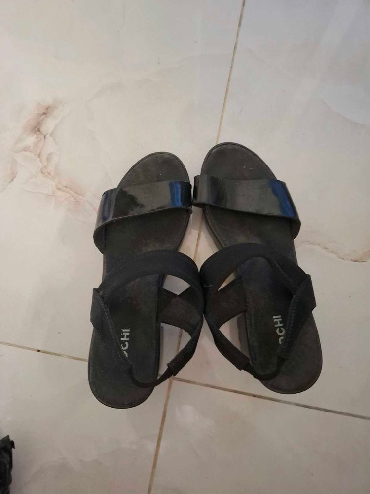 Stylish Black Sandals