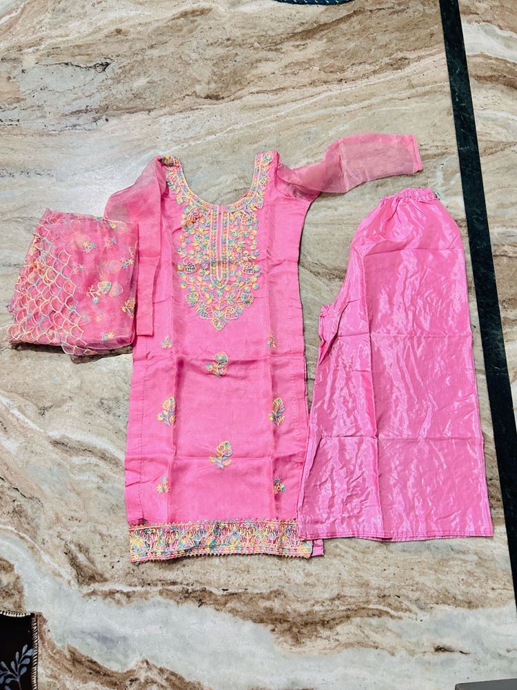 Pink colour kurta set 😍😍💕