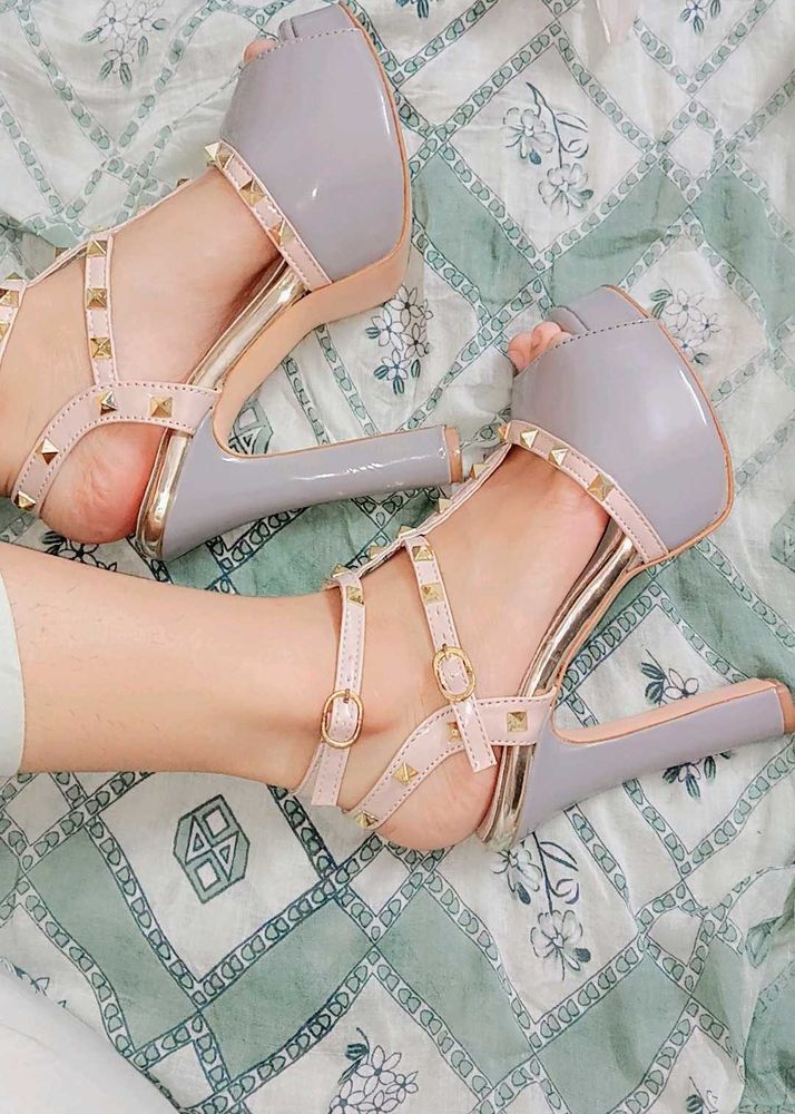 Stylish Studded Platform Heels