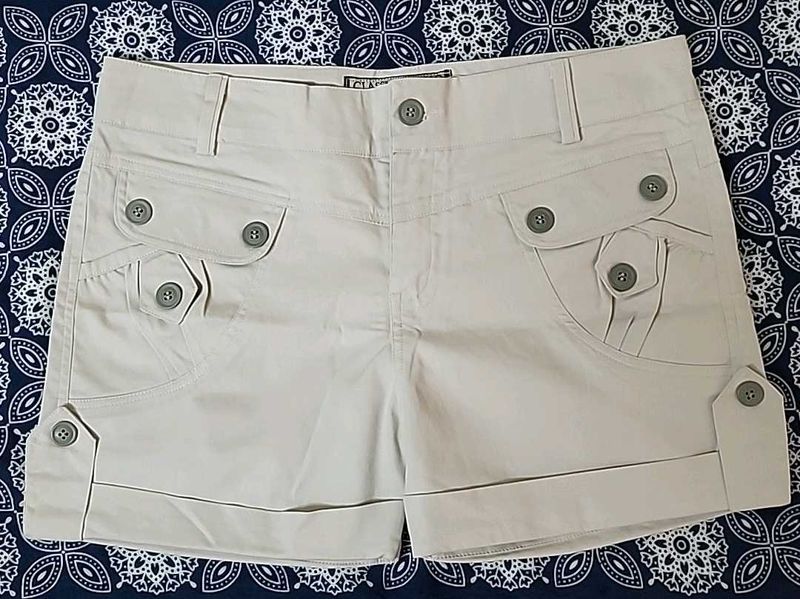 Stylish Beige Cargo Shorts