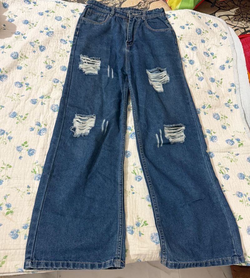 Distressed Wide Leg Jeans