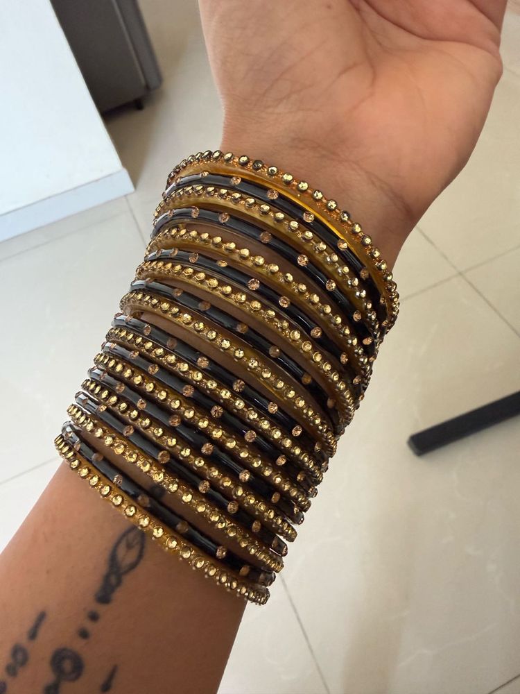 Sparkling Black &amp; Gold Bangles
