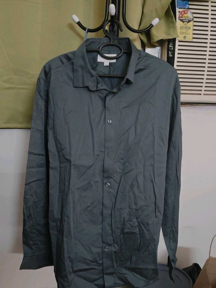 Classic Dark Green Button-Down Shirt