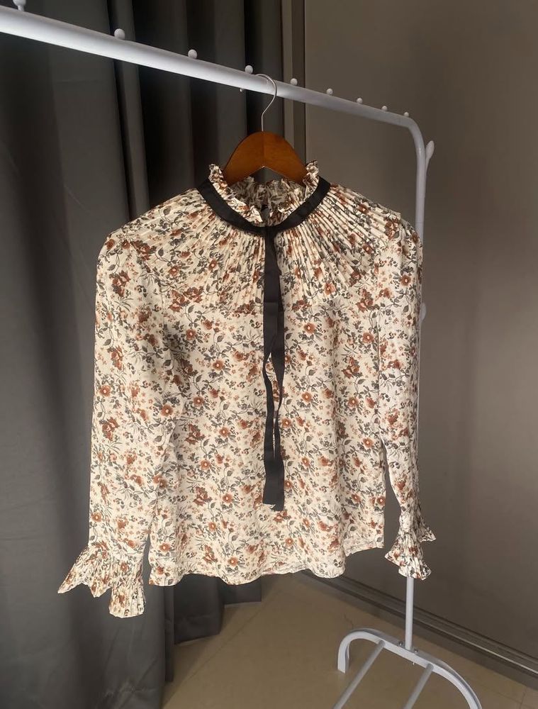 Floral Print Blouse with Tie bow