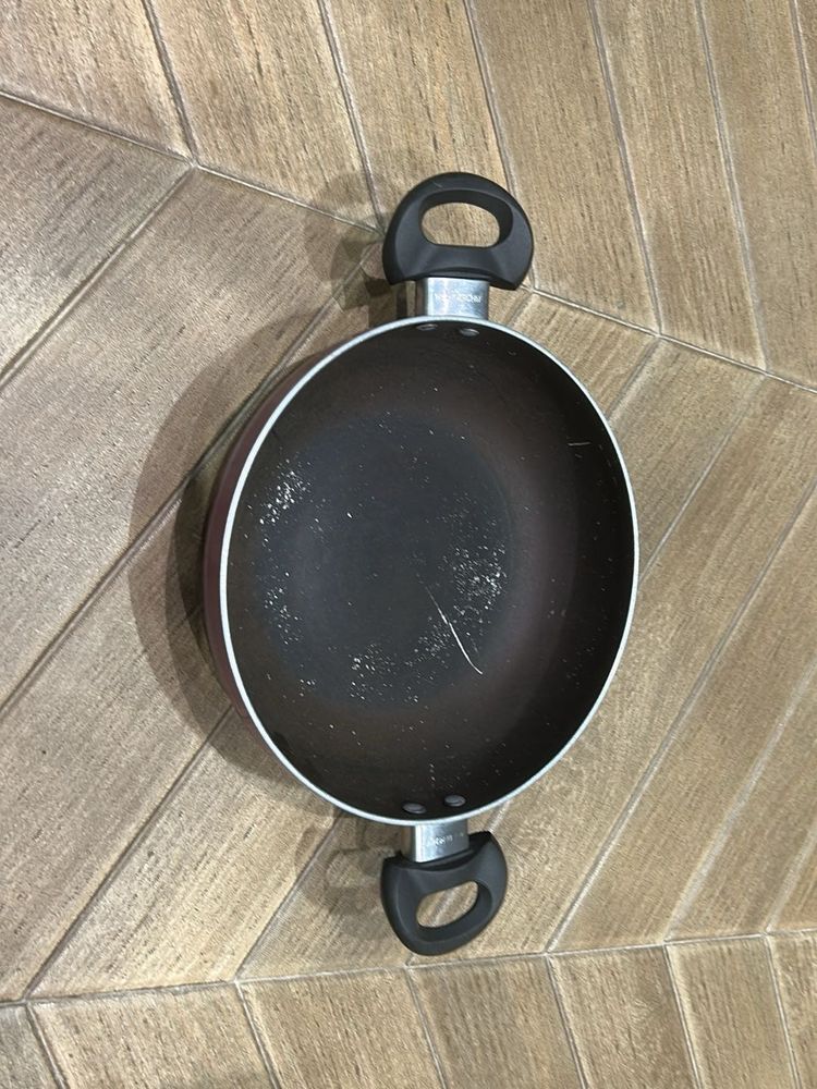 Durable Non-Stick Cooking Pan