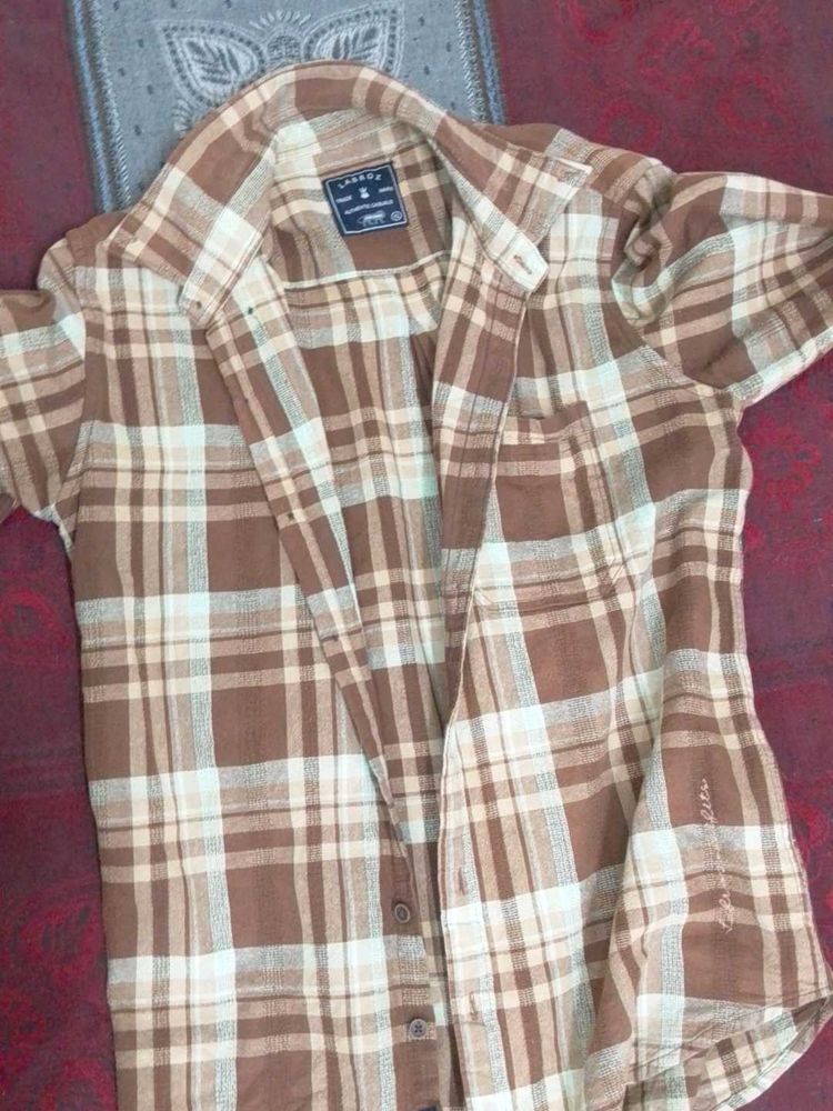 Men's Plaid Button-Down Shirt