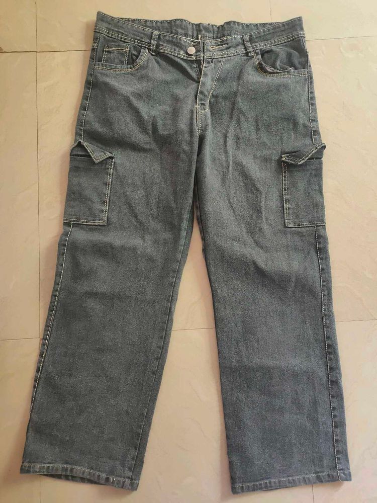 Stylish Black Cargo Jeans
