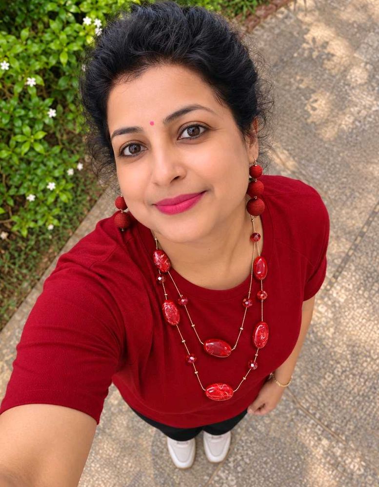 Vibrant Red Beaded Necklace &amp; Earrings Set
