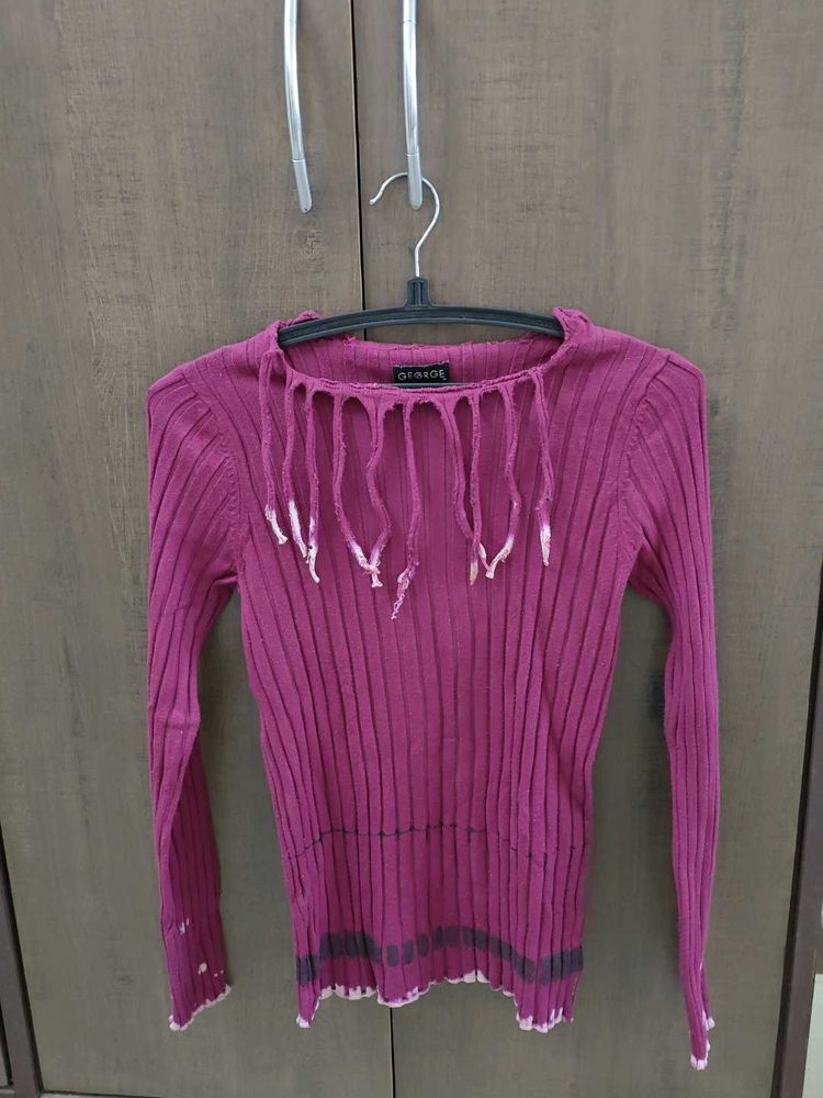 Ribbed Knit Top with Fringes