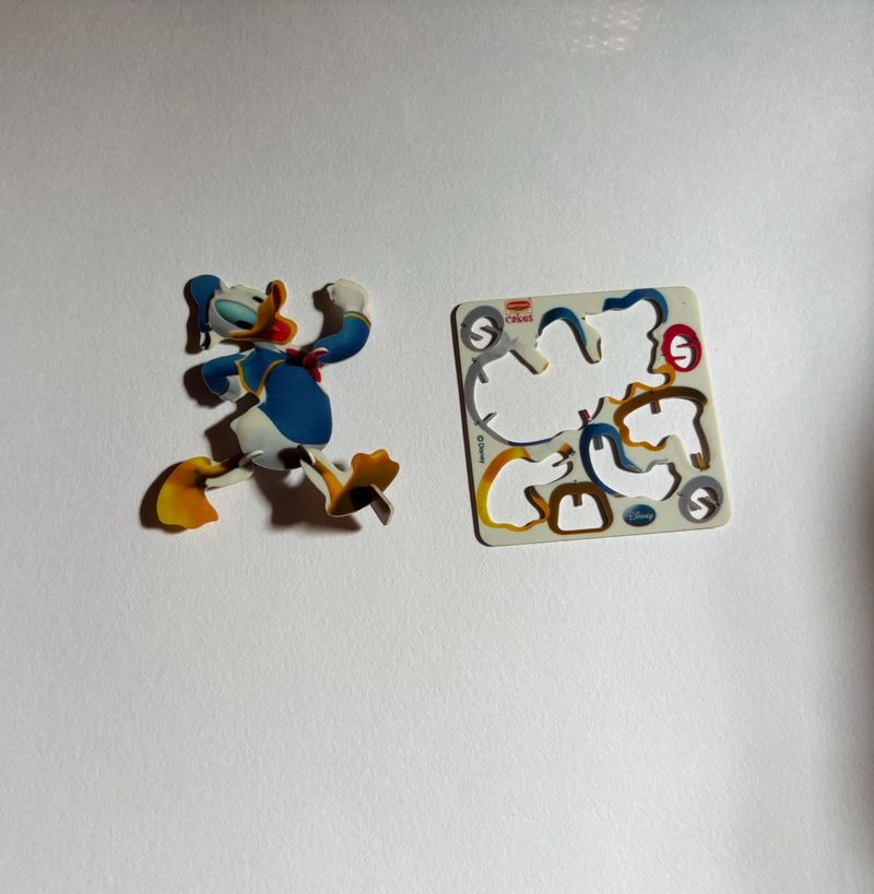 limited ed freebie Donald Duck Puzzle Piece