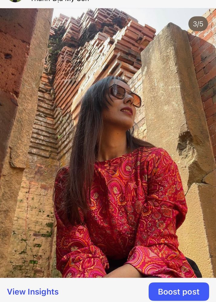 Vibrant Paisley Print knot top