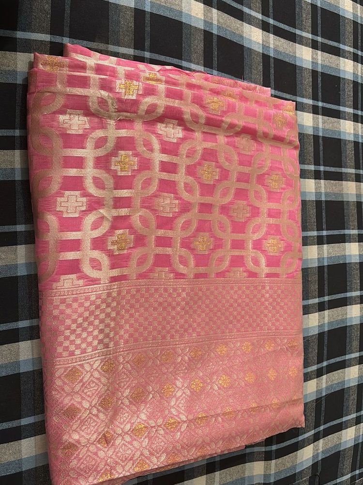 Elegant Pink Brocade Saree