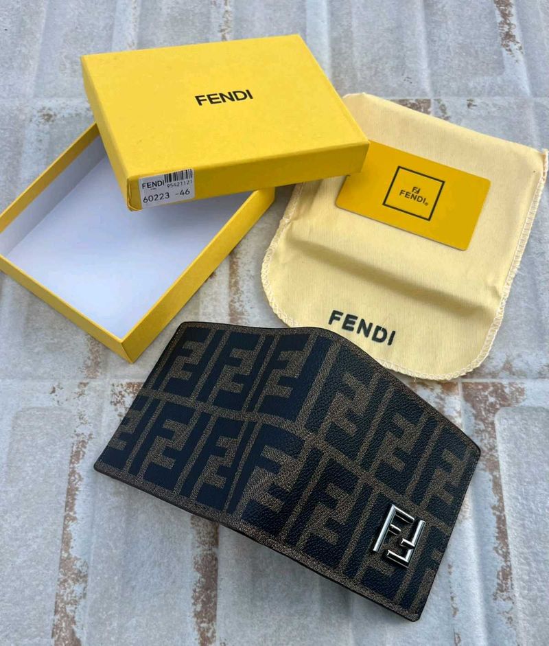 Fendi Bifold Wallet - Classic FF Logo WD BOX