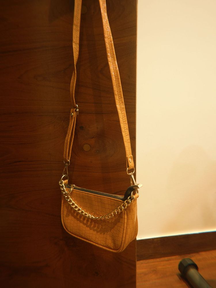 Classy Sling Bag