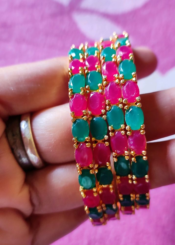 Vibrant Emerald &amp; Ruby colour Bangles