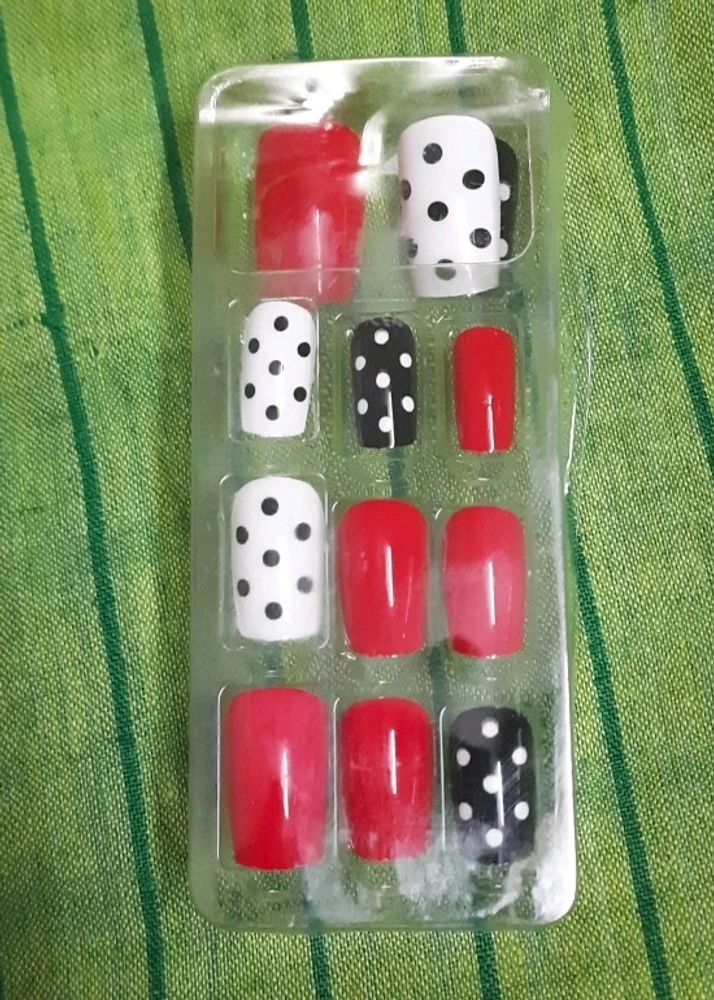 Reusable|Washable Korean NAILS - Set Of 12
