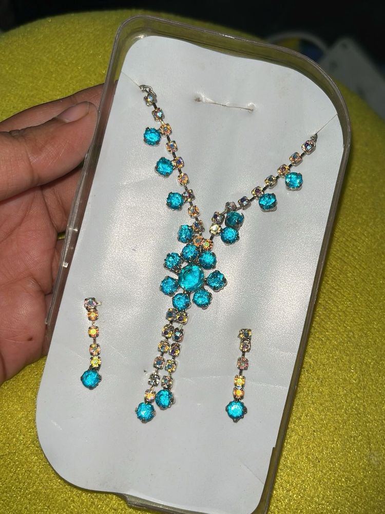 Combo Elegant Turquoise Crystal Necklace