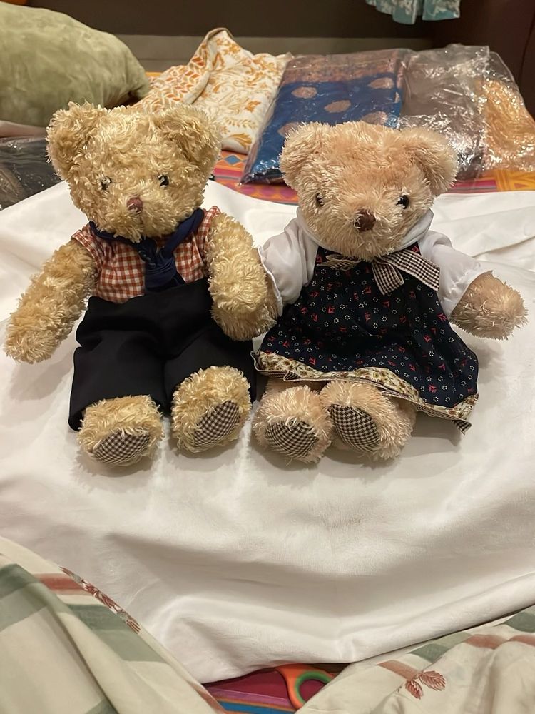 Cute Couple Teddy Bears Set