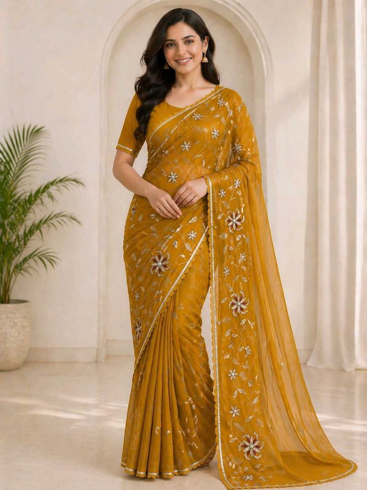 Embroidered saare with blouse