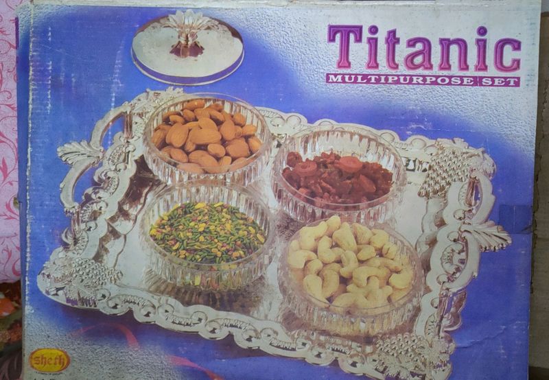 4 Bowl With Lid Set