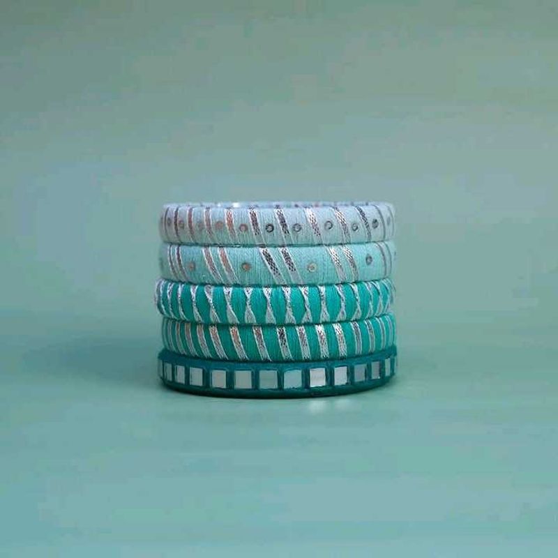 Set of 5 Stylish Bangles🩵