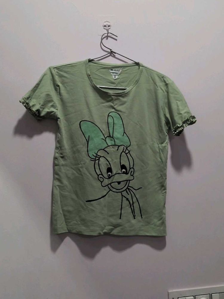 Cute Daisy Duck T-Shirt