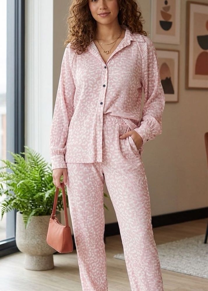 Pink cordset