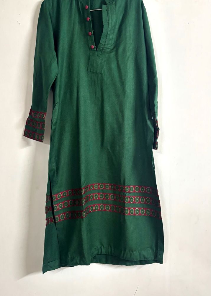 Green Embroidered Kurta