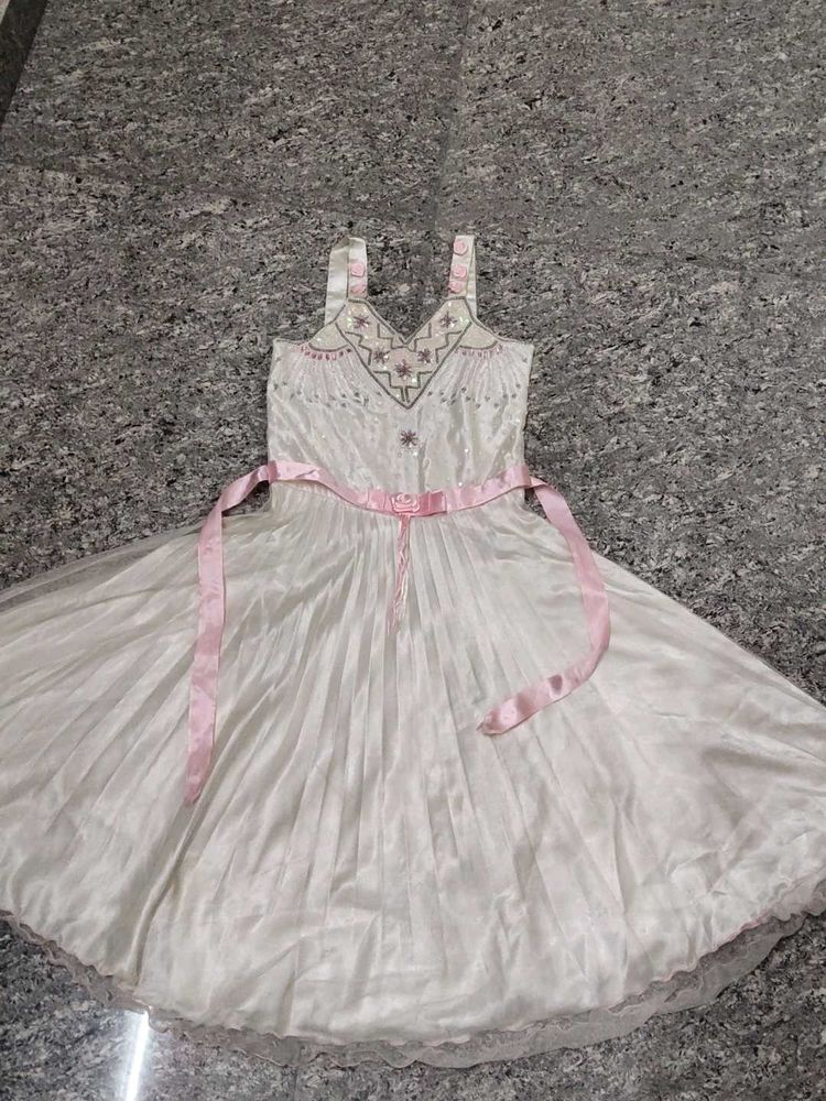 Elegant White Party Dress