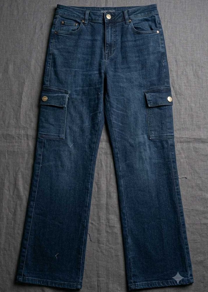 Stylish Dark Wash Cargo Jeans 19