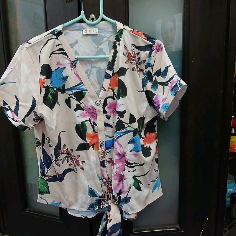 Floral Tie-Front Top XL Size - New W/o Tag