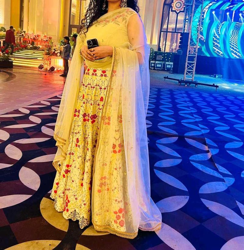 Lehenga Blouse With Dupatta