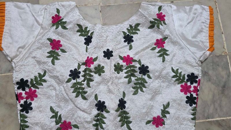 Embroidered Blouse with Floral Design