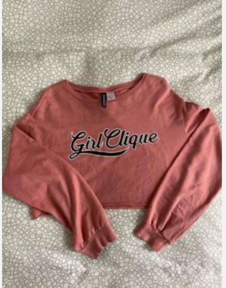 H&amp;M Girl Clique Oversized Cropped Top