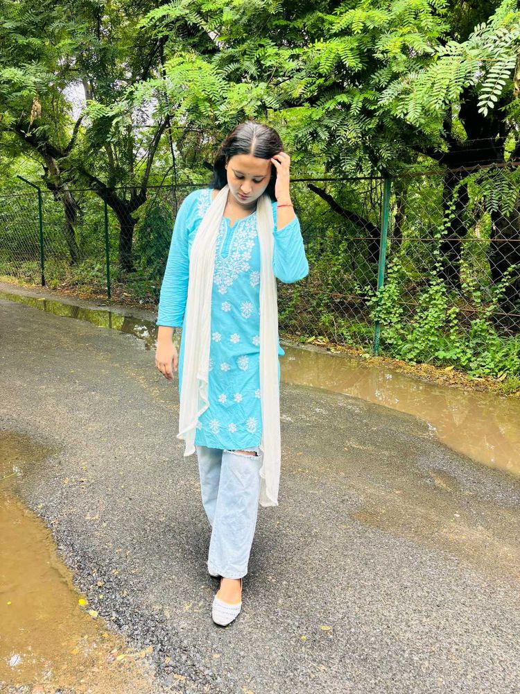 Beautiful Blue Kurta Set with White Dupatta