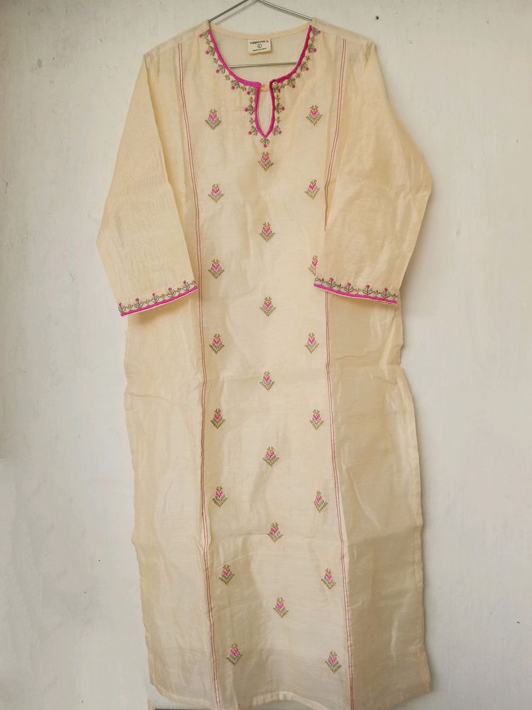 HUGE PRICE DROP!! Tulsattva Embroidered Kurta Suit