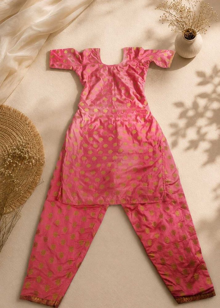 Handstitched Pink Kurta made by Saree✨️