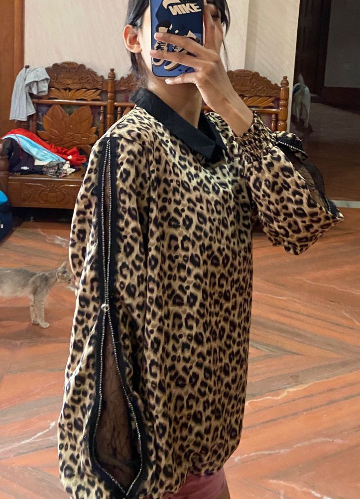 Leopard Print Sheer Sleeve Top