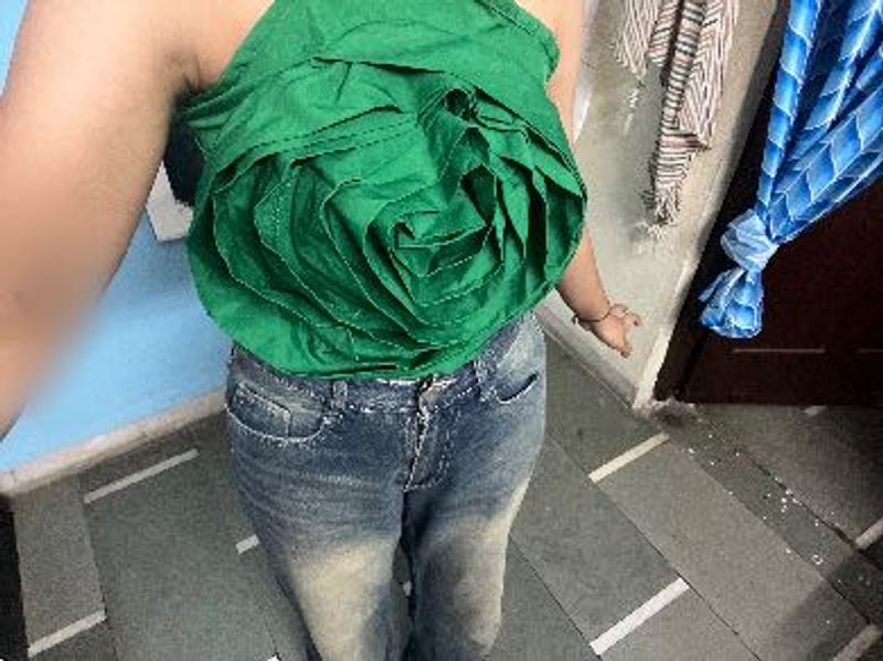 Green Floral Detail Sleeveless Top