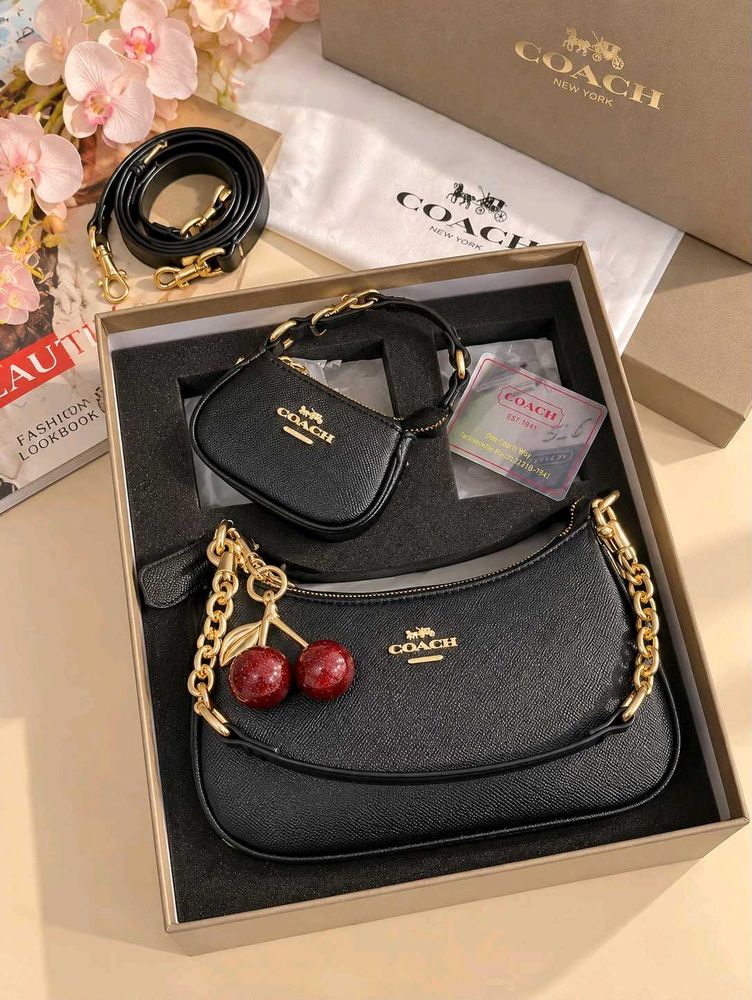 COACH(COPY)*Teri Gift Box with Baby CHARM &amp; CHERRY